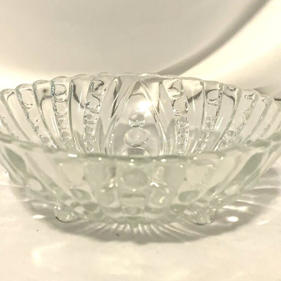 Vintage Anchor Hocking Crystal Clear Glass 3 Footed Bowl Burple Pattern 4.5” in - Picture 1 of 6